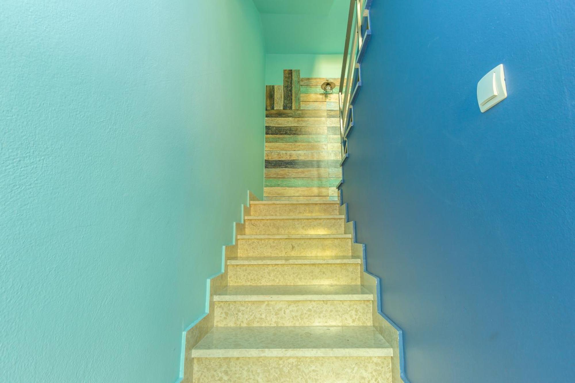 Rooms & Studio Apartments By The Way バスカ エクステリア 写真